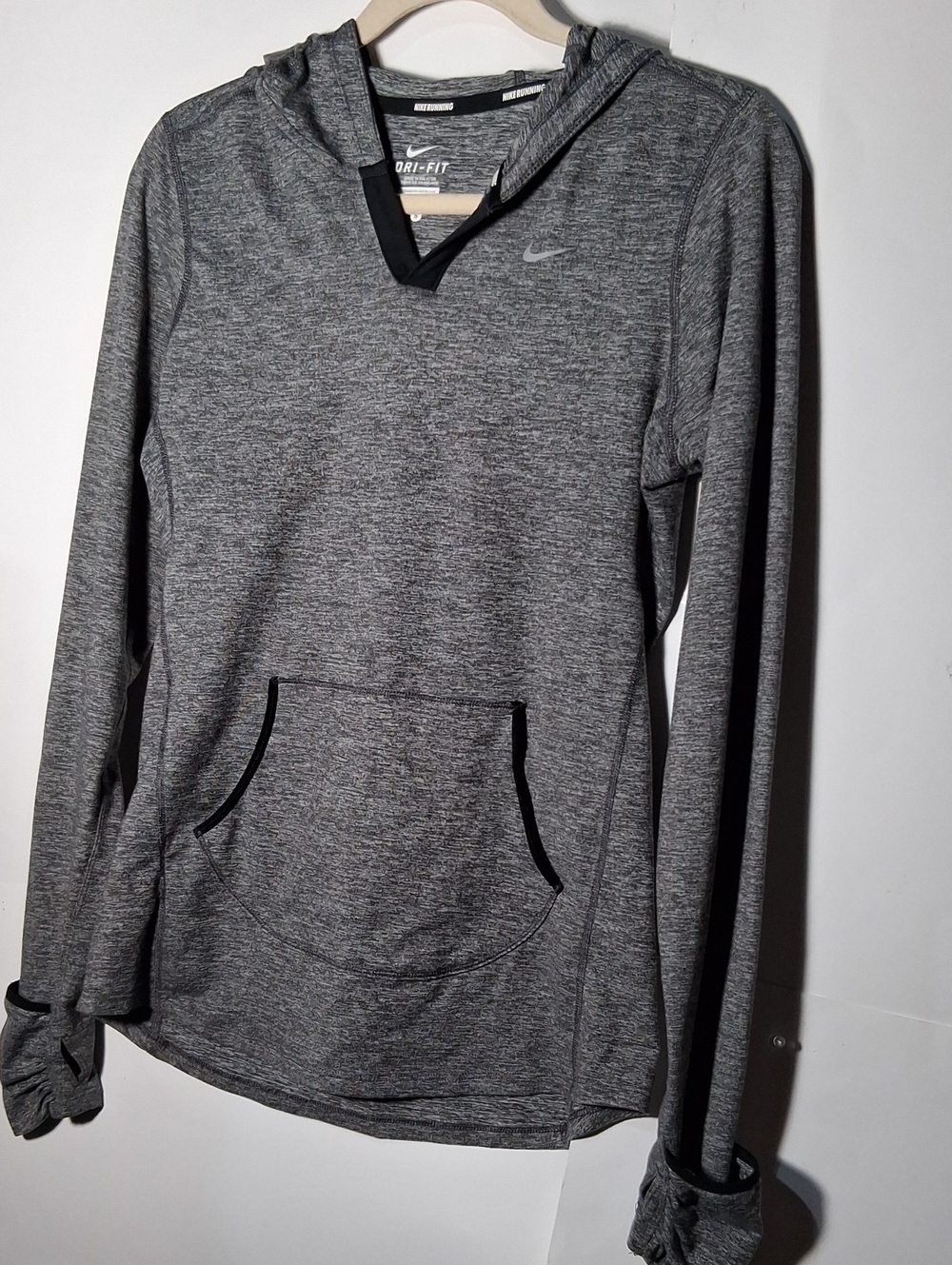 Nike Men’s Gray Dri-FIT Crewneck Hoodie